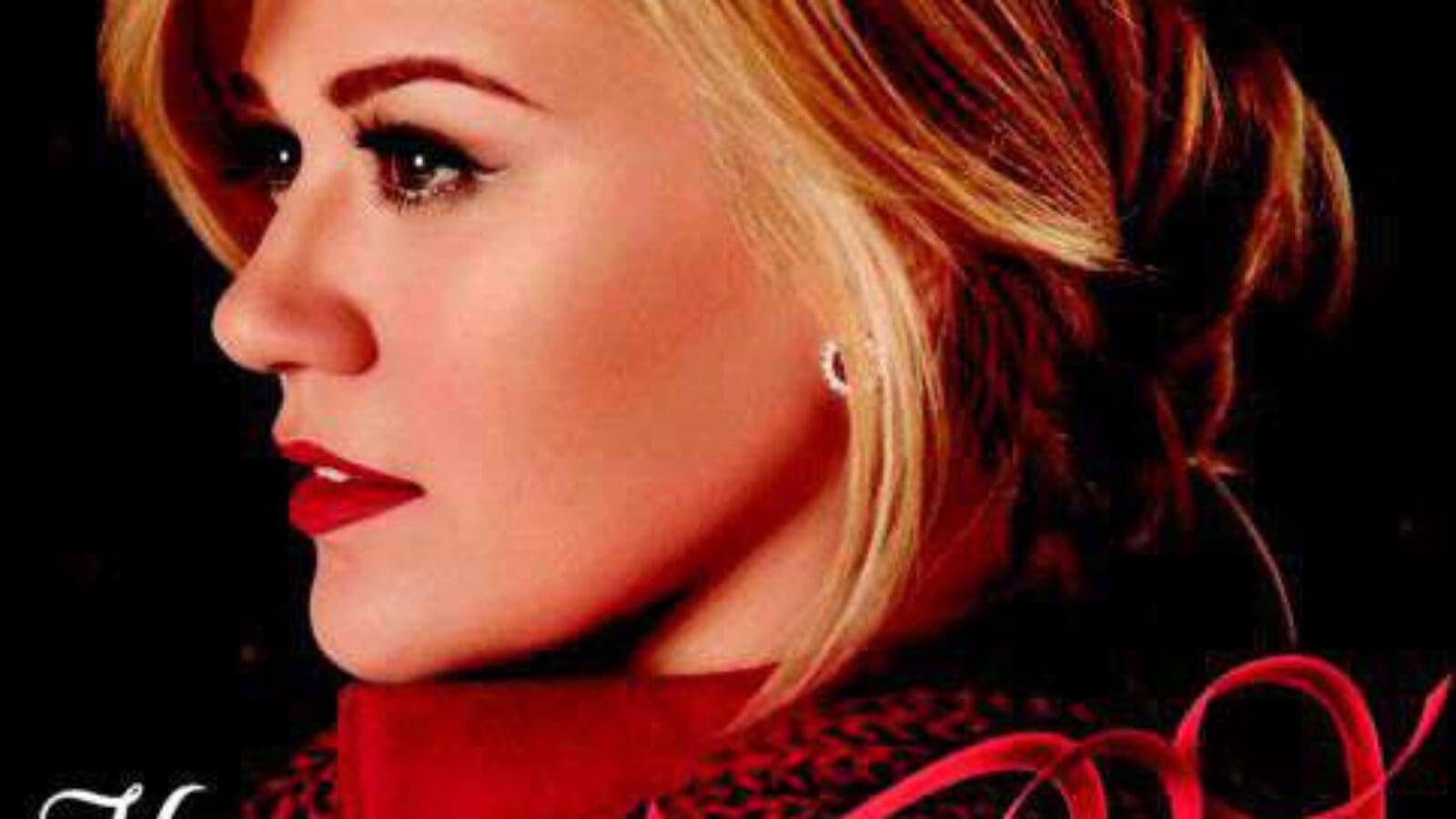 KELLY CLARKSON Wrapped In Red