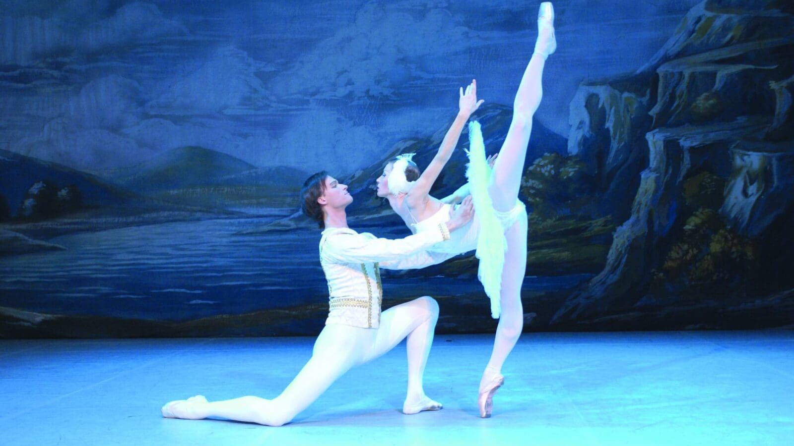 „Schwanensee“ vom St. Petersburg Festival Ballet