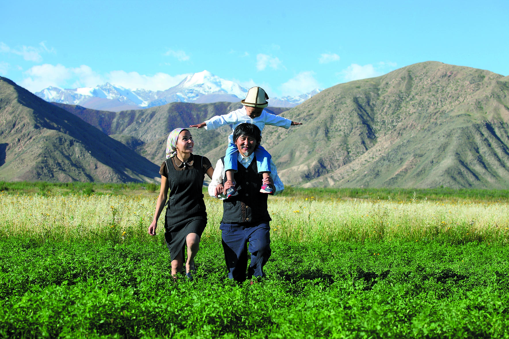 die-flugel-der-menschen-mit-aktan-arym-kubat