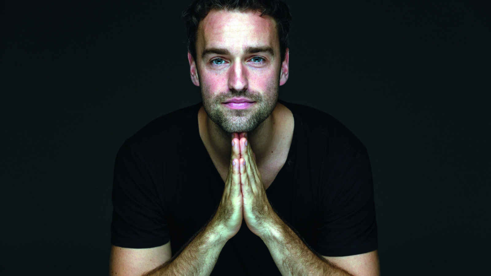 Singer / Songwriter Benoby grüßt den HAMBURGBANDCONTEST OXMOX