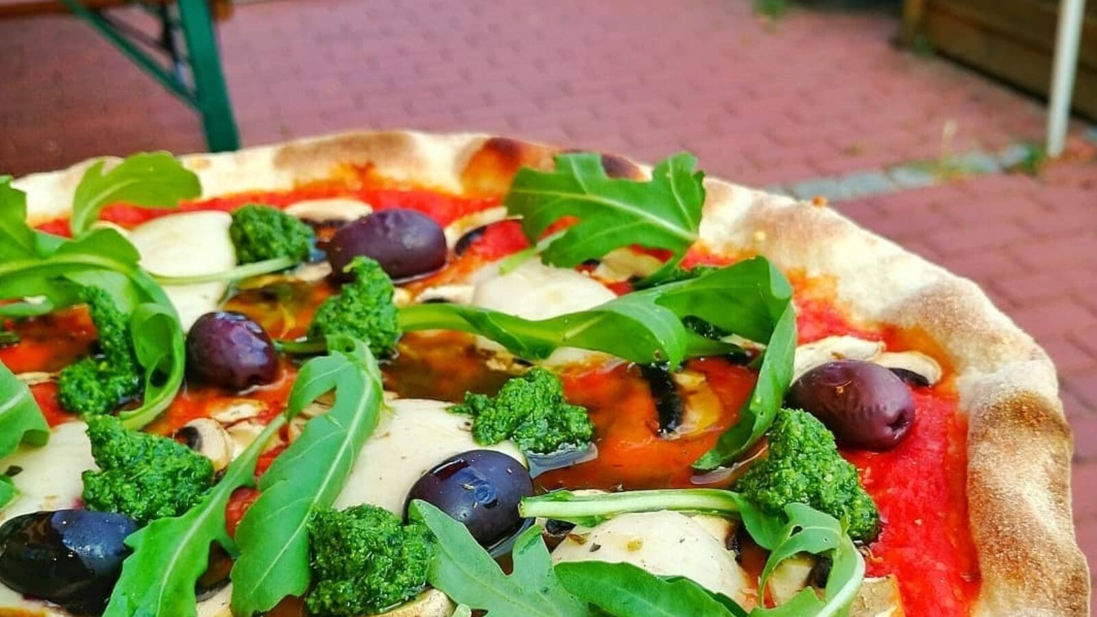 Außengastro -Tipp: Hamburgs erste vegane Pizzeria – Hervorragende Pizza, Pasta-Kreationen im Vistro